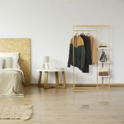 Penderie En Bambou Avec étagères 15 Penderie En Bambou Avec étagères -HOME24 Soldes 053566a90bd94f3d82123e39339235c7