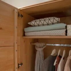 Armoire Finsby 39 Armoire Finsby -HOME24 Soldes 1000119214 180903 07231907 GALLERYIMAGES P000000001000119214