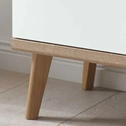 Vitrine Colonne Gyland -HOME24 Soldes 1000164010 190307 08392300071 GALLERYIMAGES P000000001000164010