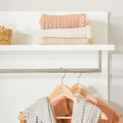 Porte-manteau Mural LINDHOLM à étagère -HOME24 Soldes 1000364014 230913 024 MOOD DETAILS P000000001000364014 mood