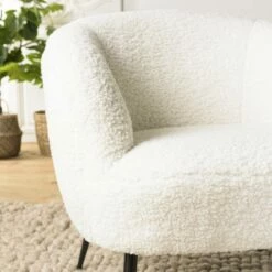 Fauteuil Cosy Tissu Bouclette Blanc -HOME24 Soldes 203155e5129b4ef68cd49a1d7b776558