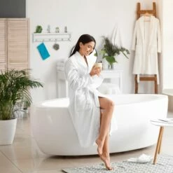 Garde Robe Mural Blanc Avec Supports -HOME24 Soldes 39867d6e11f448dbbf4036ebfe8f80fc