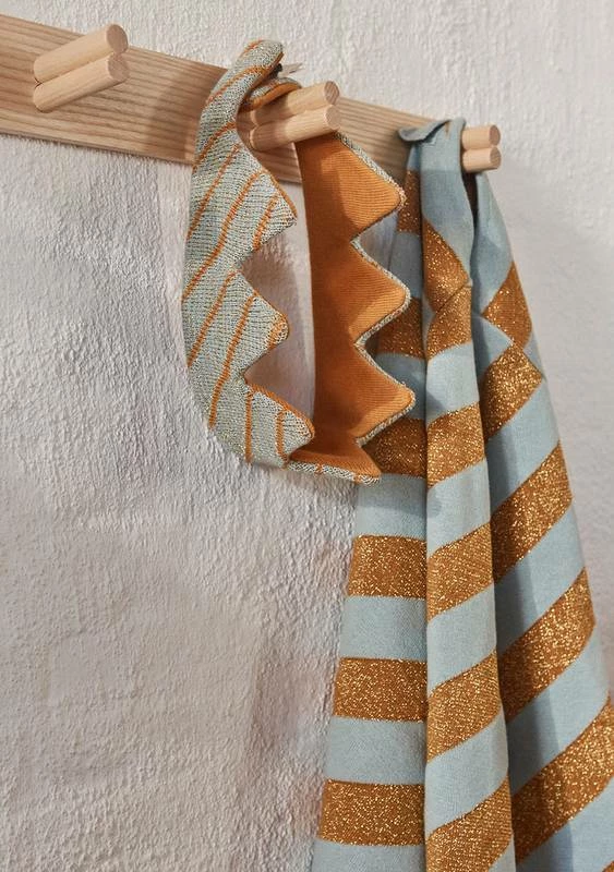 Petit Porte-manteau Noir 6 Petit Porte-manteau Noir – Image 4