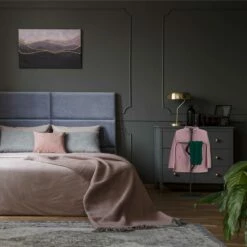 Valet De Chambre à Poser En Noir -HOME24 Soldes 8d9ba29c25f04926bacb3664a344365f