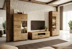 Armoire Vitrine ELEN NISKA LED -HOME24 Soldes b10d1eeb68bd4a5a9c00d6106743e84c