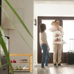 Etagère à Chaussures En Bambou Et Siège -HOME24 Soldes cc2f8d2de63e46d390b4d29e5a91a362