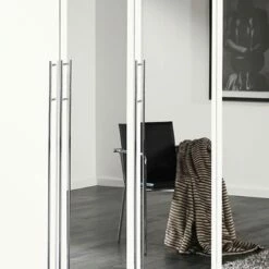 Armoire à Portes Battantes Brooklyn II -HOME24 Soldes drehtuerenschrank melva polarweiss spiegel 278231