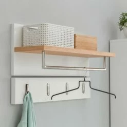 Porte-manteaux Mural LINDHOLM -HOME24 Soldes wandgarderobe lindholm eiche massiv matt weiss 3702045